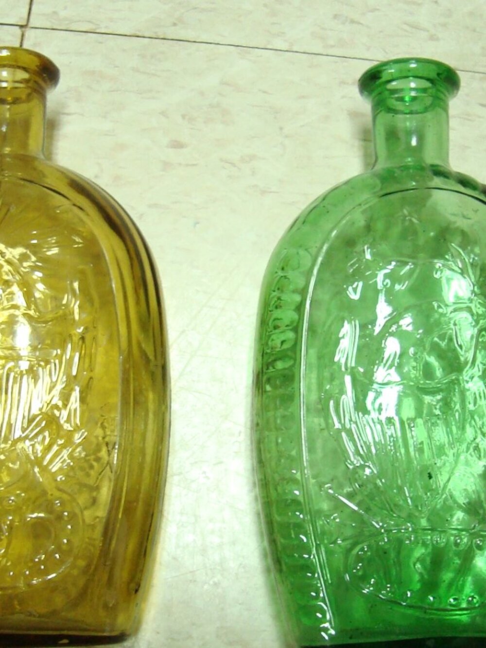 2 VINTAGE BOTTLE - Picture 3 of 4